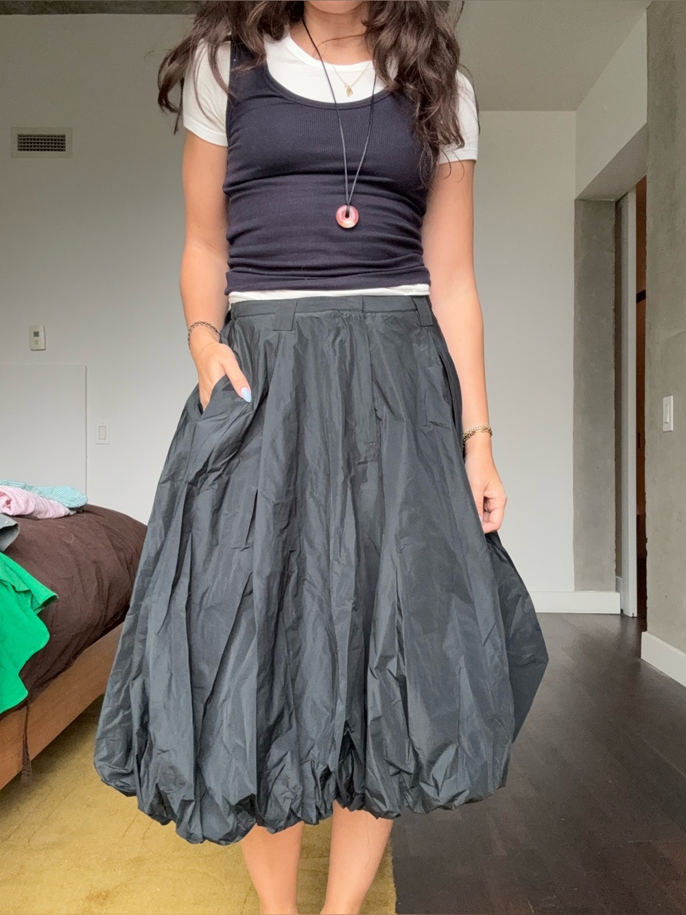 HM nylon bubble wrap skirt size S